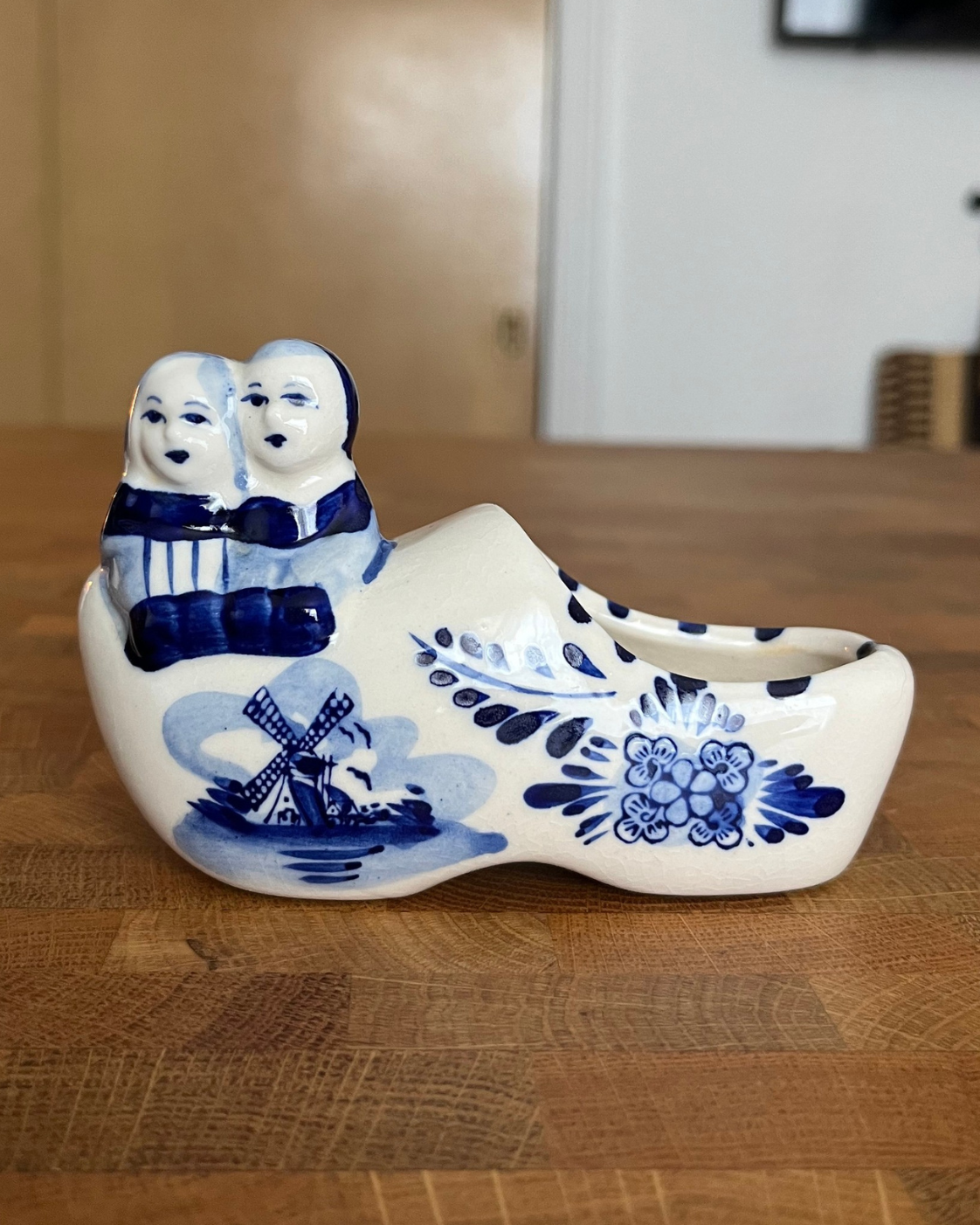 Lotte & Bram | Hand Painted Dutch Ceramic Shoe